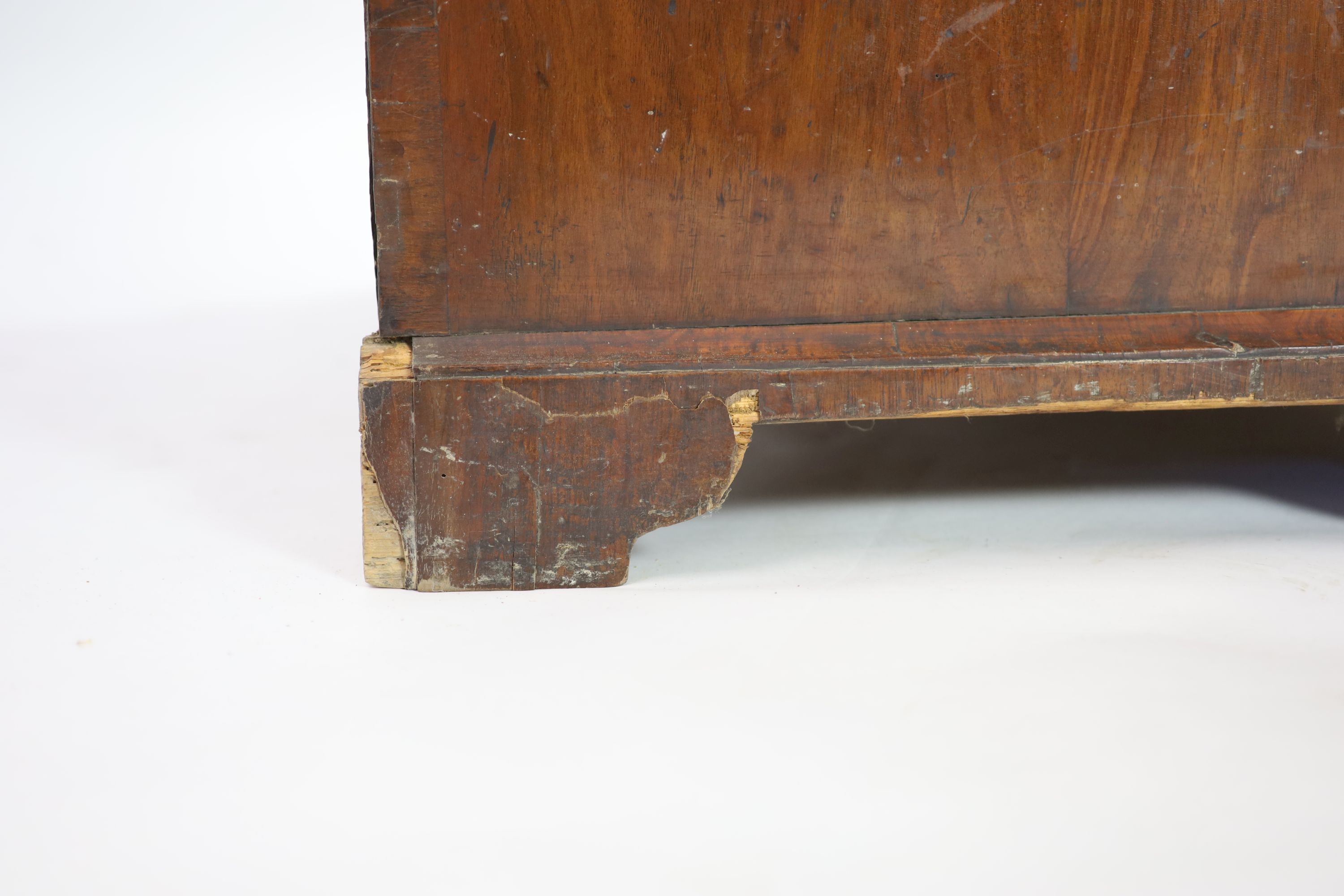 A George I crossbanded burr walnut chest on chest W.101cm D.57cm H.171cm
